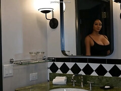 Amateur, Cul, Gros cul, Gros seins, Fait maison, Hôtel, Fille latino, Mère que j'aimerais baiser