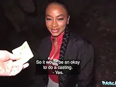 Sucer une bite, Éjaculer dans la bouche, Noir ébène, Hd, Interracial, Public, Réalité, Criant