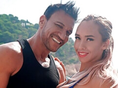 Arsch, Strand, Grosse titten, Handjob, Lecken, Milf, Im freien, Muschi