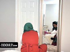 18 ans, Arabe, Sucer une bite, Tir de sperme, Hd, Petite femme, Chatte, Criant