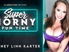 Blonde, Sucer une bite, Gode, Doigter, Béant, Lunettes, Solo, Nénés