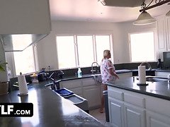 Grote mammen, Pijpbeurt, Oudere vrouw, Sperma shot, Volledige film, Hd, Stiefmoeder, Tiener