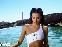 Анальный секс, Жопа, Красотки, Брюнетки, Глубокая глотка, На природе, Наездница, Сиськи