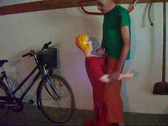 Spanner in der Garage