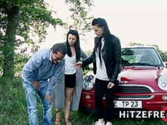 Grote kont, Pijpbeurt, Bruinharig, Hondjeshouding, Handbeurt, Moeder die ik wil neuken, Geschoren, Tatoeage