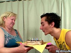 Girl caught guy fucking chubby mother inlaw