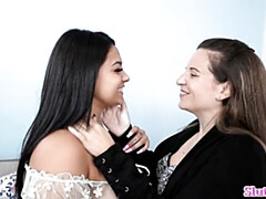 Culo grande, Verga grande, Tetas grandes, Mamada, Morena, Estilo perrito, Ffm, Madres para coger