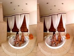 En tercera dimension, Rubia, Checa, Besar, Lesbiana, Masturbación, Madres para coger, Pov