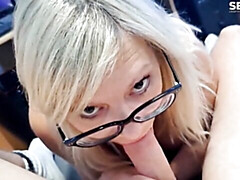 Verga grande, Rubia, Mamada, Vestidas, Gafas, Pajear, Lamidas, Masturbación