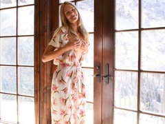 フィストファック, マッサージ, オナニー, オーガズム, 公共, 一人, おもちゃ, スカートのぞき