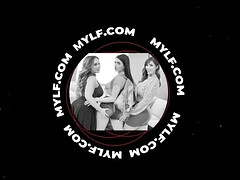 Hd, Tacones, Lesbiana, Madres para coger, Perforación, Tatuaje, Trio, Tetas