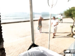 Красотки, Пляж, Блондинки, Массаж, Обнаженные, На природе, На публике, Молоденькие