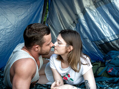 18 jahre, In den arsch, Tussi, Blondine, Braunhaarige, Pornostars, Rasiert, Jungendliche (18+)