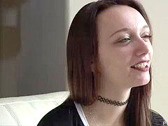 Braunhaarige, Hintern versohlen, Tätowierung, Jungendliche (18+)