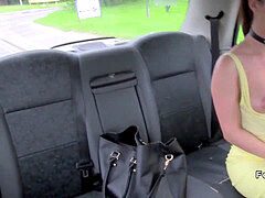 Минет, Британки, В машине, Европейки, Лесбиянка, На публике, Страпон, Подглядывание