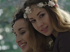 Morena, Madres para coger, Piscina, Tetas