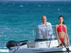 Blasen, Braunhaarige, Papi, Hardcore, Zierlich, Schlampe, Jungendliche (18+), Titten