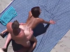 Любители, Красотки, Большие сиськи, Брюнетки, Семяизвержение, Датчанки, Подглядывание