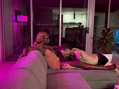 Enthousiasteling, Zwart, Pijpbeurt, Zwart, Interraciaal, Shemale