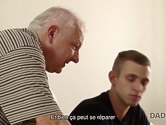 フェラチオ, 茶髪の, 指いじり, Hd, なめる, 熟年, 息子, ティーン
