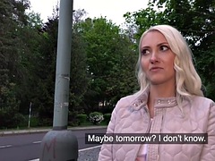 Blondine, Blasen, Europäisch, Handjob, Im freien, Pov, Realität, Reiten