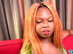 Enthousiasteling, Anaal, Mooie dikke vrouwen, Zwart, Mollig, Vingeren, Shemale, Alleen