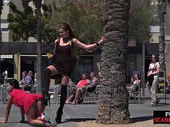 Sadomasochismus, Strand, Süss, Fetisch, Im freien, Öffentlich, Solo, Hintern versohlen