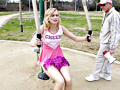 18 jahre, Blondine, Braunhaarige, Anfeuerer, Natürlichen titten, Muschi, Jungendliche (18+), Titten