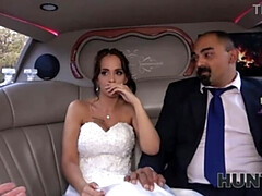 Anal, Novia, Tetona, Coche, Cornudo, Pov, Realidad, Medias largas