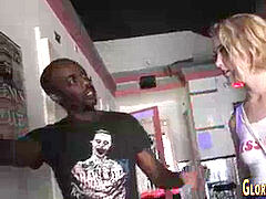 フェラチオ, 顔射, のぞき穴, 手コキする, ティーン