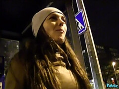 Amateur, Sucer une bite, En levrette, De plein air, Pov, Public