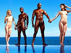 18 ans, Gros seins, Sucer une bite, Brunette brune, Le plan cul à quatre, De plein air, Maigrichonne, Adolescente