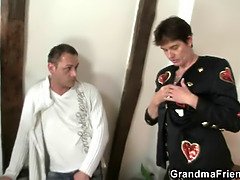 Arsch, Braunhaarige, Geile alte tussi, Reif, Milf, Muschi, Realität, Flotter dreier