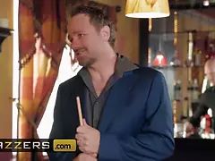 Grote mammen, Blond, Pijpbeurt, Handbeurt, Hd, Tatoeage