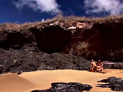 Moeder die ik wil neuken, Tieten likken