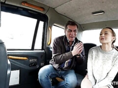 Leie, Grosser schwanz, Grosse titten, Braunhaarige, Auto, Hundestellung, Dürr, Jungendliche (18+)