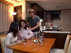 In den arsch, Arsch, Tante, Mutti, Schwestern, Jungendliche (18+), Titten, Jungfrau