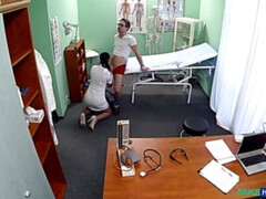 Amateur, Sucer une bite, Médecin, En levrette, Branlette thaïlandaise, Infirmière, Bureau, Chatte