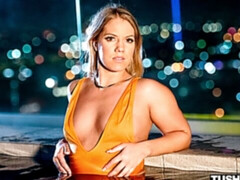 Glamorous big-bottomed girlfriend Candice Dare likes anal sex