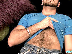 Sadomasoquismo, Verga grande, Corridas, Dominación, Peludo, Masturbación, Solo