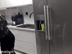 18, デカ尻, フェラチオ, 中出し, イく瞬間, 手コキする, キッチン, 義母