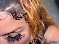 Nana, Grosse bite, Noire, Tir de sperme, Noir ébène, Branlette thaïlandaise, Suçant, Tatouage