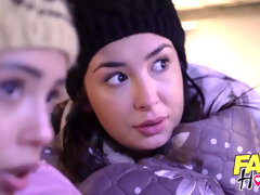 Grosser arsch, Europäisch, Küssen, Orgasmus, Flotter dreier