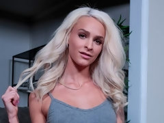 Blonde, Sucer une bite, En levrette, Branlette thaïlandaise, Pov, Rasée, Maigrichonne, Nénés