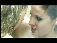 Cul, Gros cul, Gros seins, Brunette brune, Lesbienne, Mère que j'aimerais baiser, Seins naturels, Adolescente