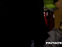 Большая жопа, Большие сиськи, Глубокая глотка, Волосатые, Хд, Каблуки, Глотающие, Сиськи