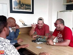 Любители, Анальный секс, Большая жопа, Большие сиськи, Член, Пальцем, Домашнее видео, Межрасовый секс