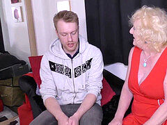 Минет, Зрелые, Мамочка