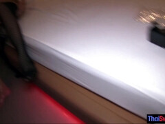 Leie, Asiatisch, Grosser arsch, Grosser schwanz, Blasen, Hardcore, Jungendliche (18+), Thai