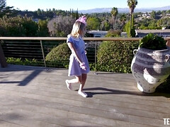 Grosse bite, Gros seins, Blonde, Plantureuse, Classique, Mamelons, Orgasme, De plein air